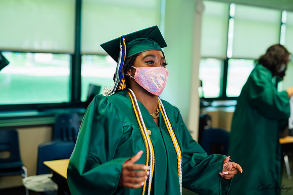 Eton_Graduation_20210521_0014