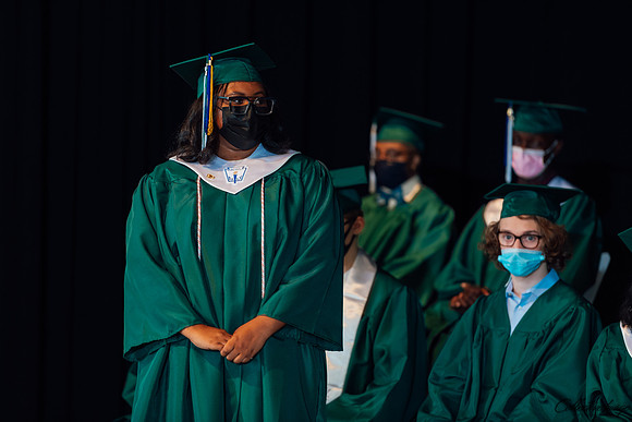 Eton_Graduation_20210521_0201
