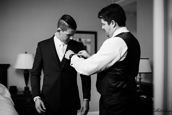 Barr_20180907_0215_BW